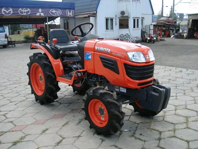 Мини трактор кубота. Минитрактор Kubota b5000. Кубота 2018. Мини трактор Kubota l 1501.1984.год.выпуска. Минитрактор Кубота вес.