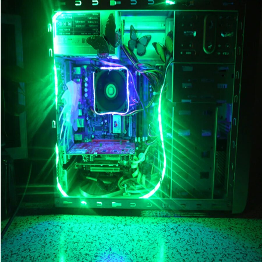 Светящийся компьютер. Светящийся компьютер. Комп игровоы с подваетй. Светящийся компьютер. Процессор с ргб подсветкой.