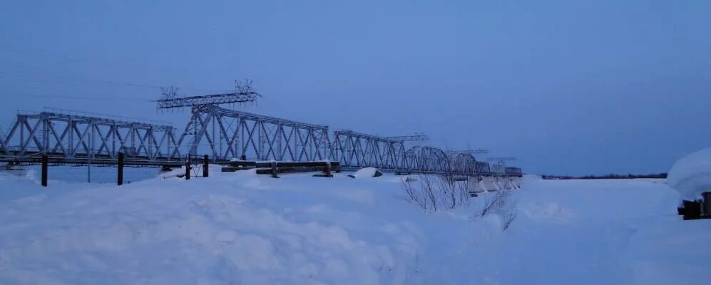 Набережный коми. Поселок изъяю республика коми. Набережный коми. Кожва печора. Печора город природа.