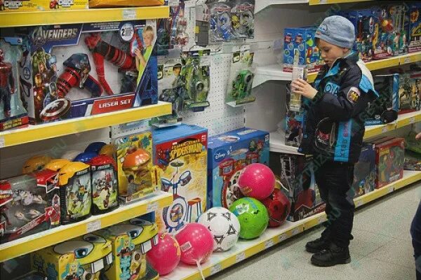 Есть игрушки играй. Крутые игрушки. магазин игрушек. игрушки в детском мире.
