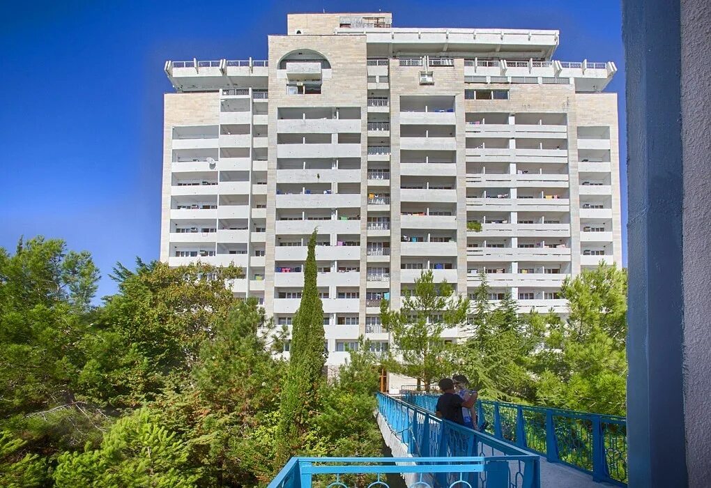 пляж мюссера в абхазии. абхазия лакоба мюссера. мюссера абхазия пицунда. мюссера пицунда. абхазия пицунда пансионат мюссера.