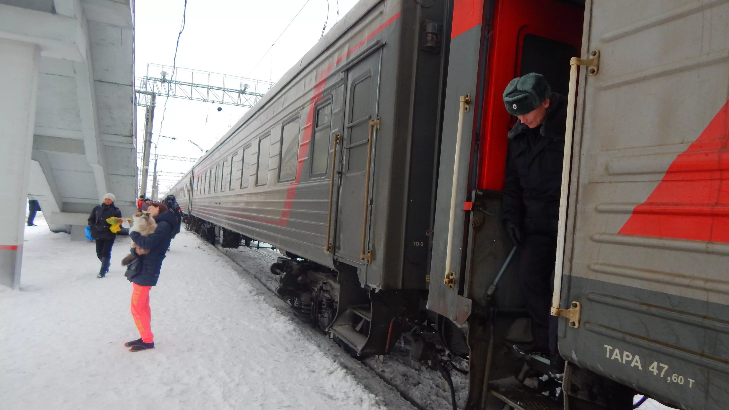 Электрички новосибирск барабинск вечером. Станция Барабинск. Барабинск поезд. Начальник ЖД станции Барабинск. Электричка Барабинск Новосибирск.