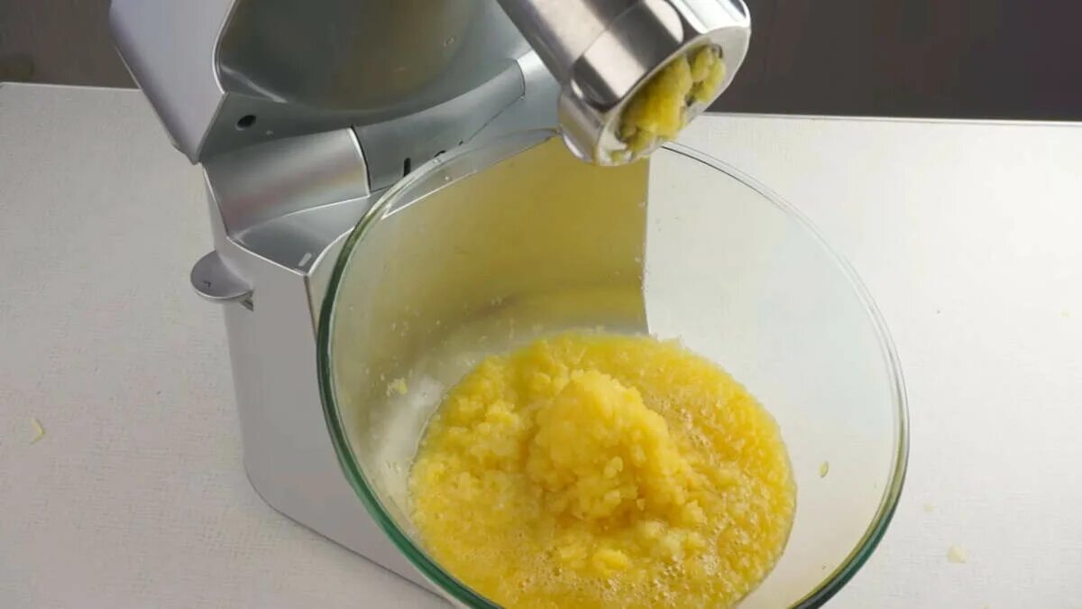Апельсины с сахаром через мясорубку. Лимон через мясорубку. варенье из тыквы с апельсином и лимоном через мясорубку. лимон с сахаром через миксер.