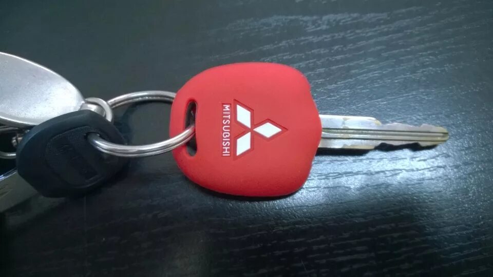 Mitsubishi airtrek 2002 ключ. Цилиндрический выдвижной брелок акура. Smart key bmw x7 2023. Ключ доработки культи. Ключ ниссан блюберд.