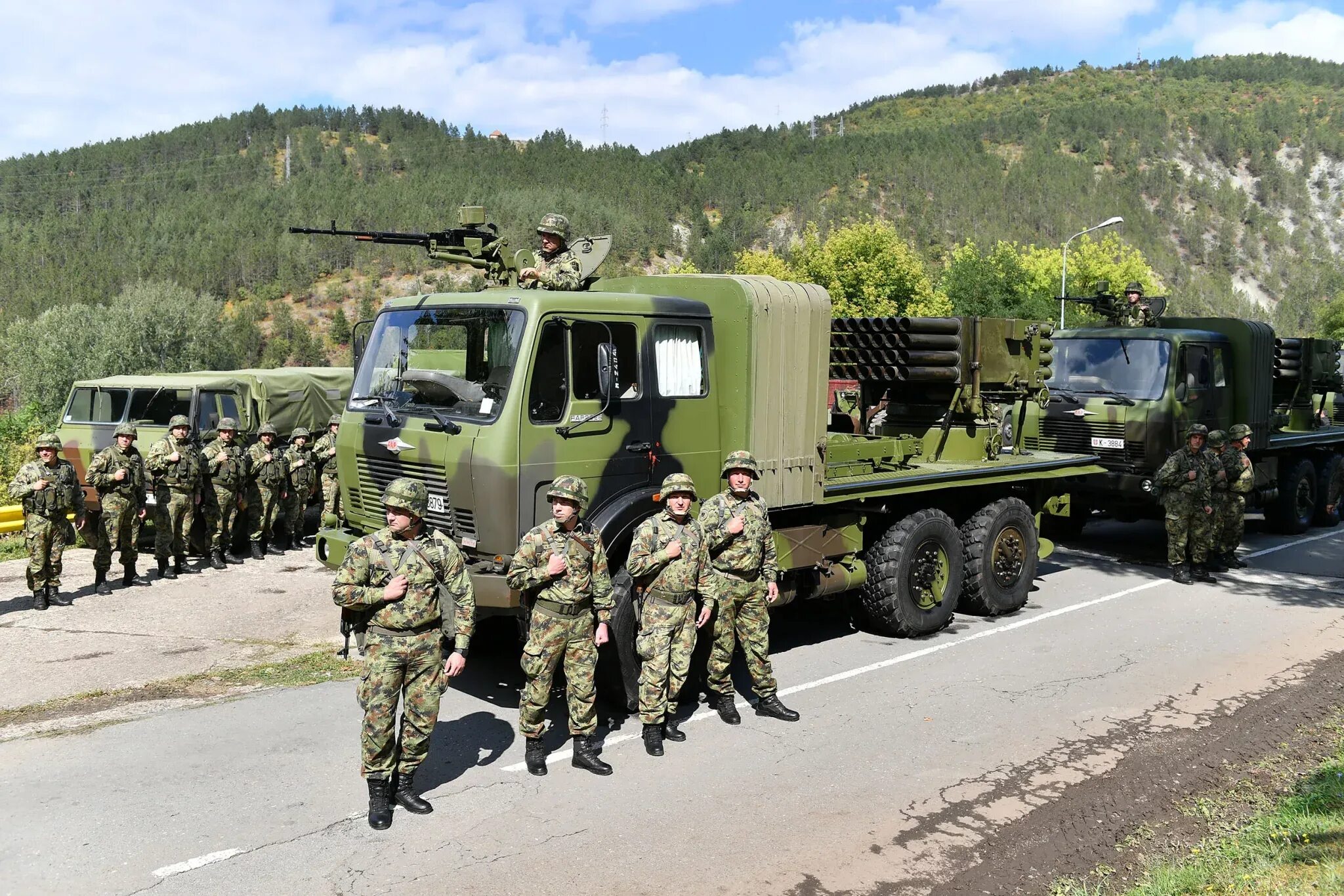 Сербские военные. Войска Сербии. Сербы армия. Сербские войска.