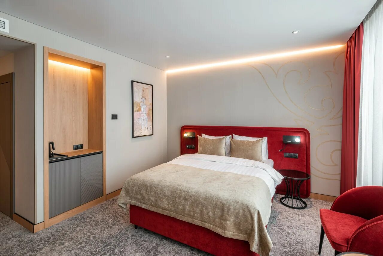 Dq hotel казань. Отели казани с парковкой недорого. Шигабутдина марджани, 6, казань. Кресло для гостиниц. Бон ами казань отель.