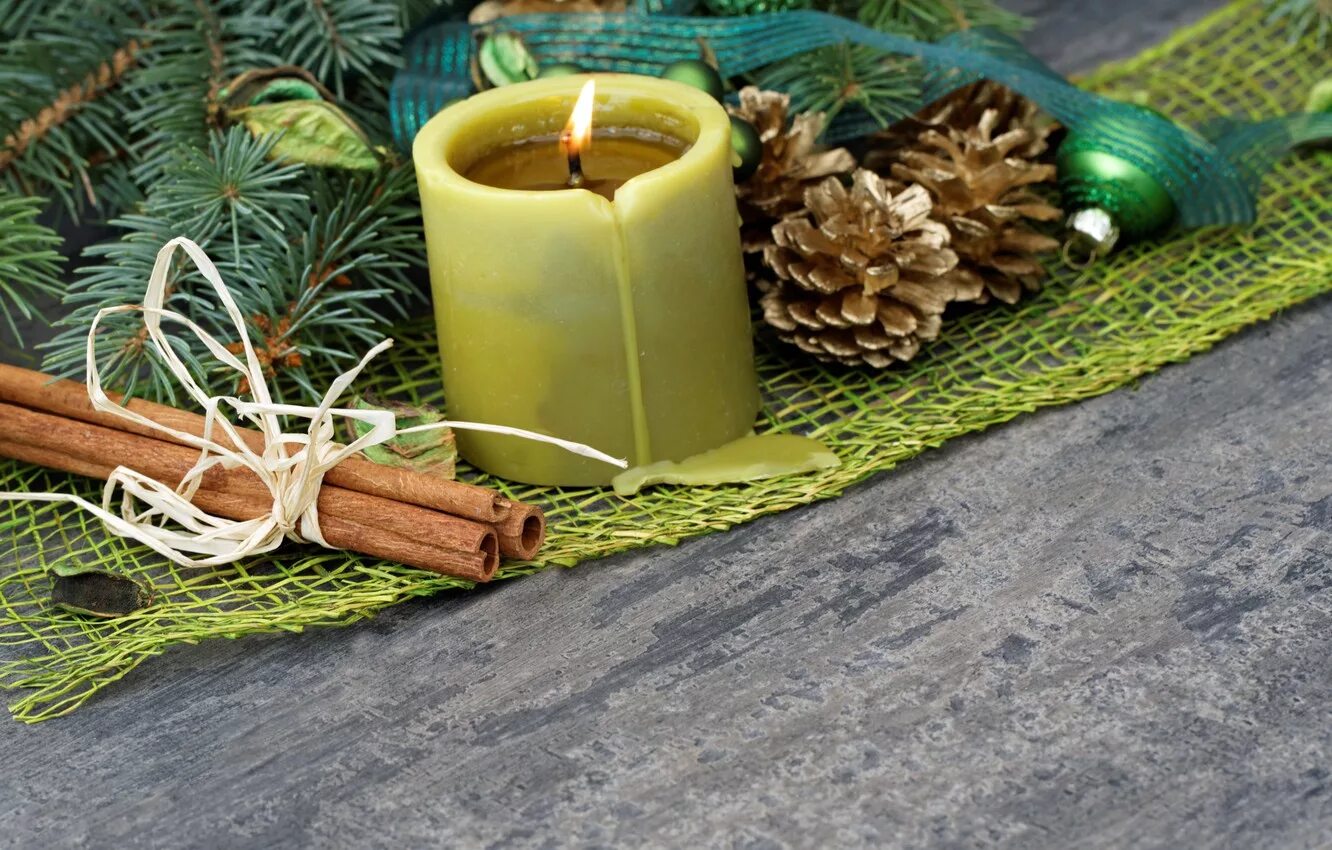 хвойная свечка