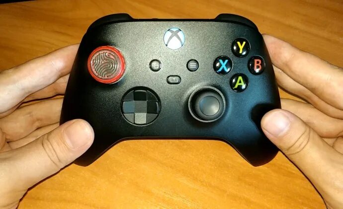 Как подключить геймпад xbox через bluetooth. Как подключить геймпад к xbox one. геймпад xbox one не подключается к пк через bluetooth. как подключить геймпад xbox к пк. геймпад xbox series c адаптером распаковка.