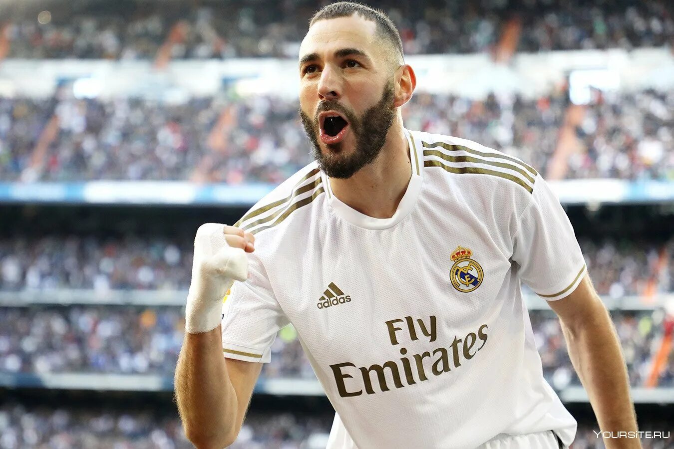 Бензема 2019. Карим бензема 2022. Бензема реал мадрид. Бензема футболист где. Карим бензема лч.