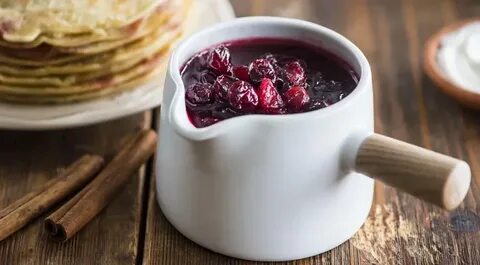 Соус для мяса из клюквы