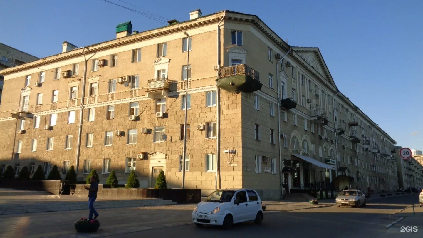 Гаражи на Набережной Космонавтов продаются за 5 миллионов рублей