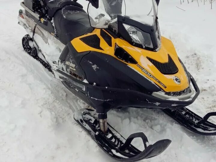 Куплю снегоход в россии б у. Ski Doo Skandic 600. BRP Ski-Doo Skandic 600. BRP Ski-Doo Skandic 600 инжектор. BRP Skandic 600 2011.