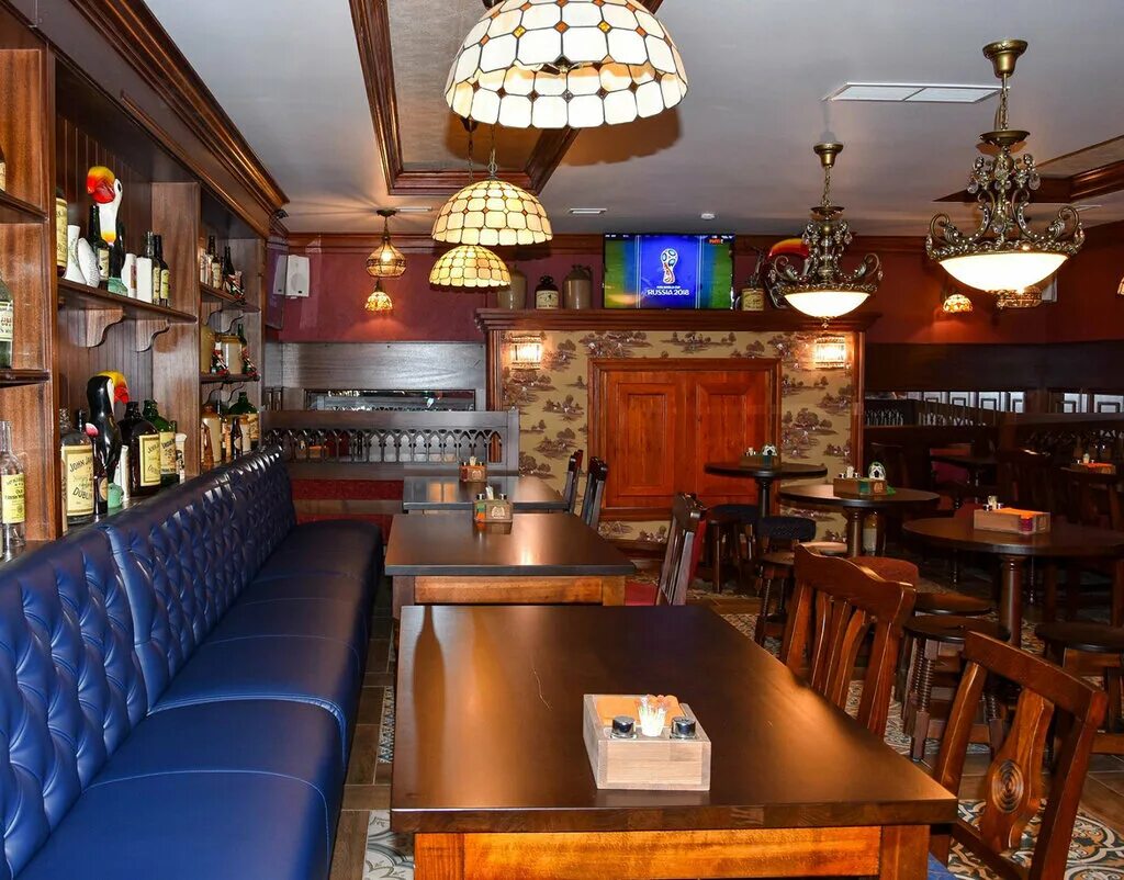 Three tuns pub москва. Pub 3. Pub 3. Набор рюмок pub, 3шт. Дартс в пабе.