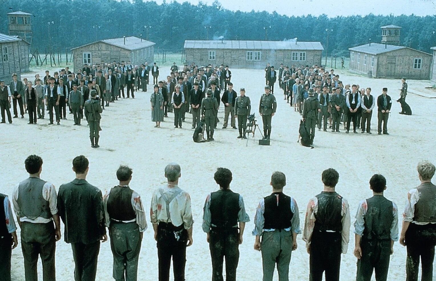 Собибор концентрационный лагерь. Из лагеря вышла группа