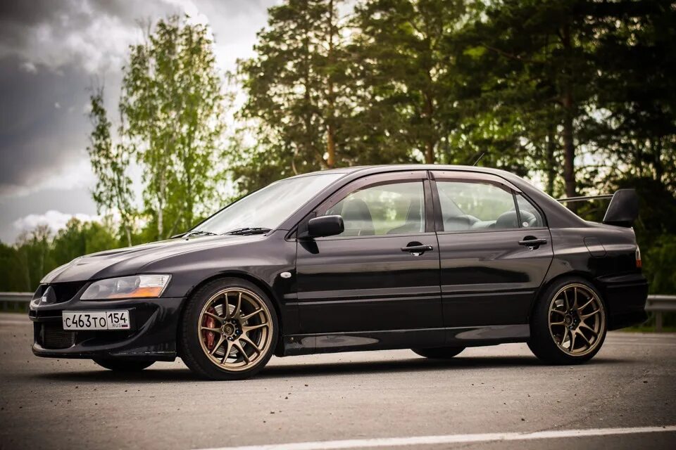 Mitsubishi lancer 9. Mitsubishi lancer evolution 8. lancer evo 9 и 8. митсубиси лансер эволюшн 8 9. mitsubishi lancer evolution 8 black.