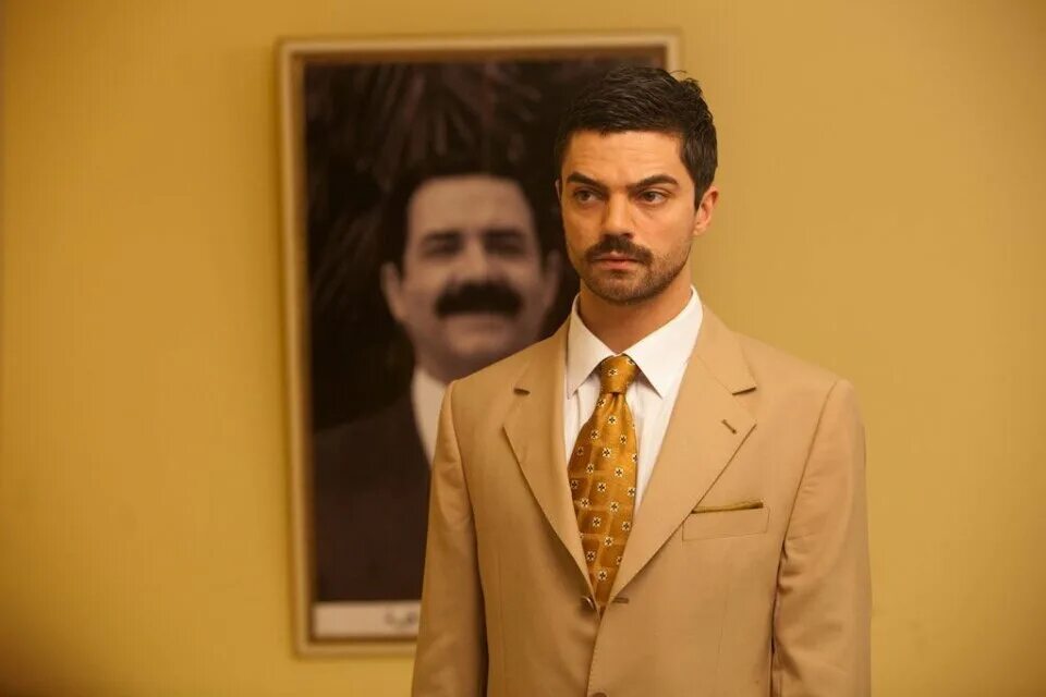 доминик купер двойники. двойник дьявола аватар. доминик купер двойник дьявола. двойник дьявола - the devil's double (2011). двойник дьявола фильм 2011.