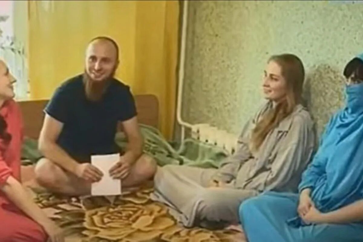 Иван сухов фото жен и детей Отец 27 детей стремится "спасти" демографию России: галерея многодетного Ивана С