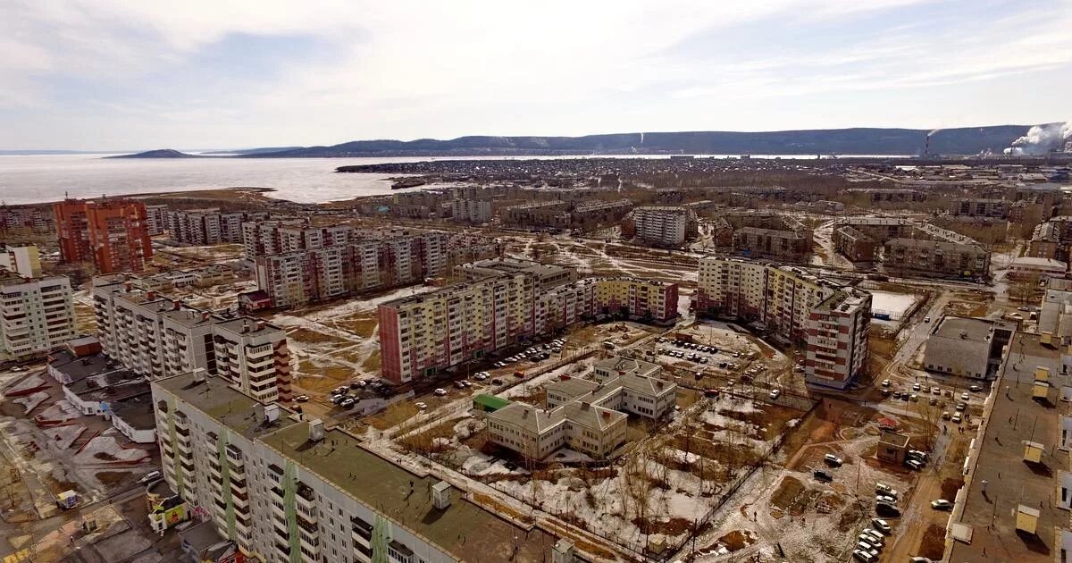 Братск город. Братск Иркутская область. Население города Братска. Братск Энергетик.