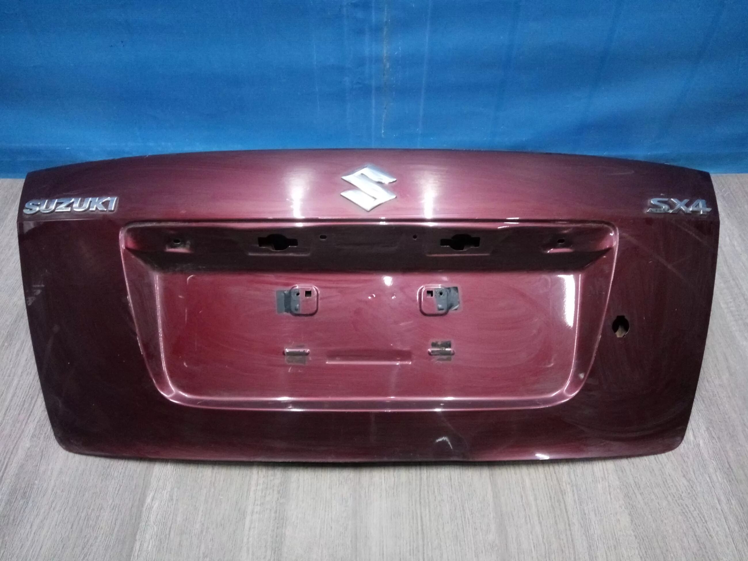 Suzuki vitara крышка багажника. Крышка багажника сузуки гранд витара 2008. Задняя крышка багажника сузуки сфивт4. Крышка багажника suzuki grand vitara. Крышка багажника suzuki grand vitara.