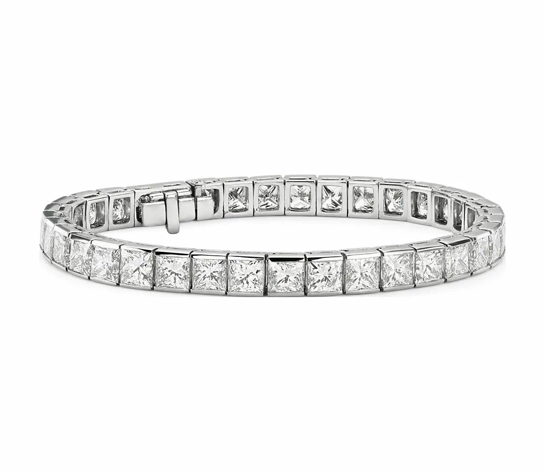 Теннисный браслет first class diamonds. Cartier small 6 бриллиантов. Дамиани теннисный браслет. Теннисный браслет с бриллиантами Картье. Браслет Диамант.