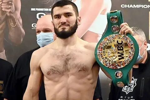 Кого побеждал бетербиев
