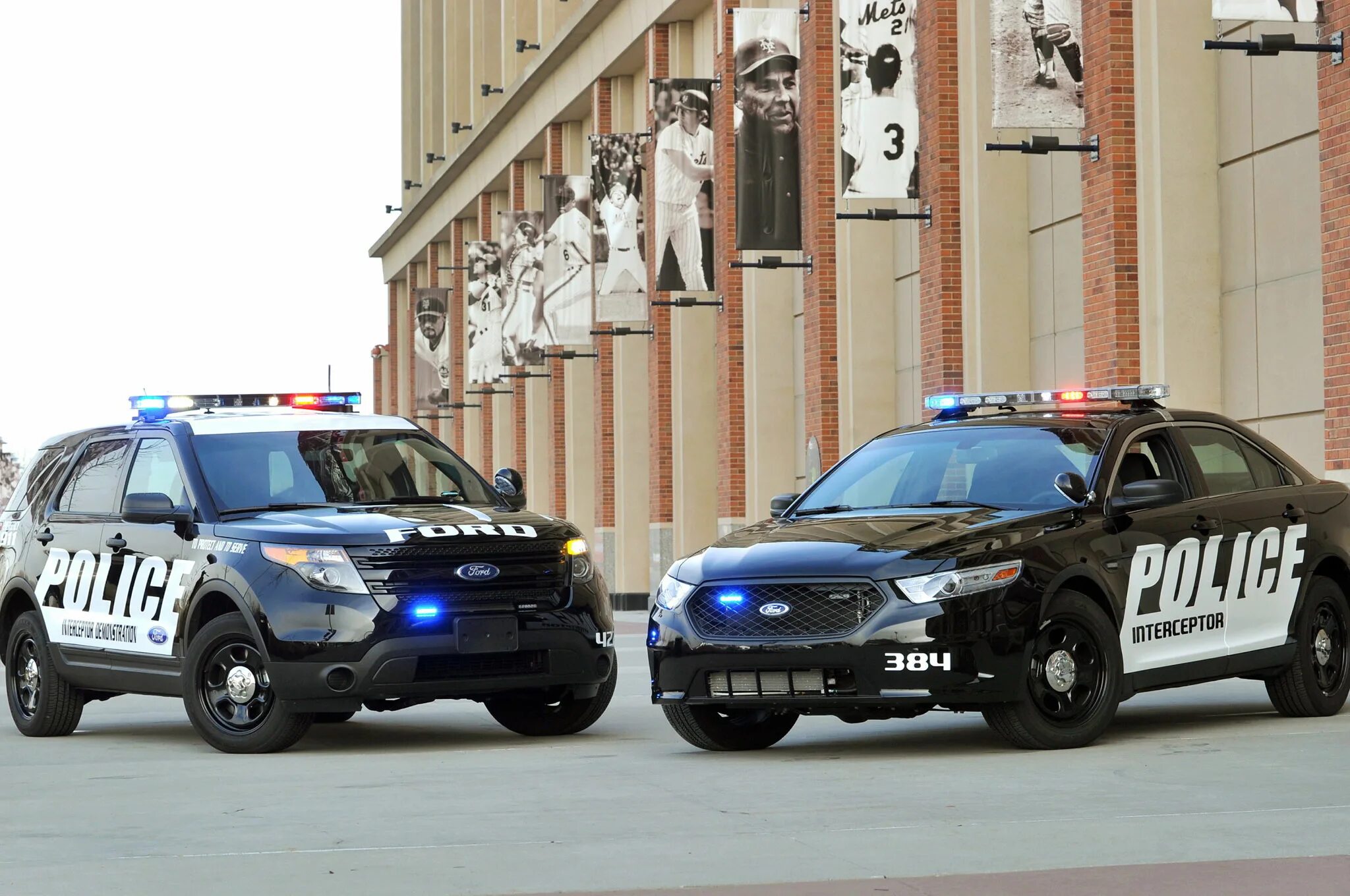 Сколько полицейских машин. Форд Police Interceptor. Ford Police Interceptor 2014. Форд Police Interceptor седан. Ford Police Interceptor 2013.