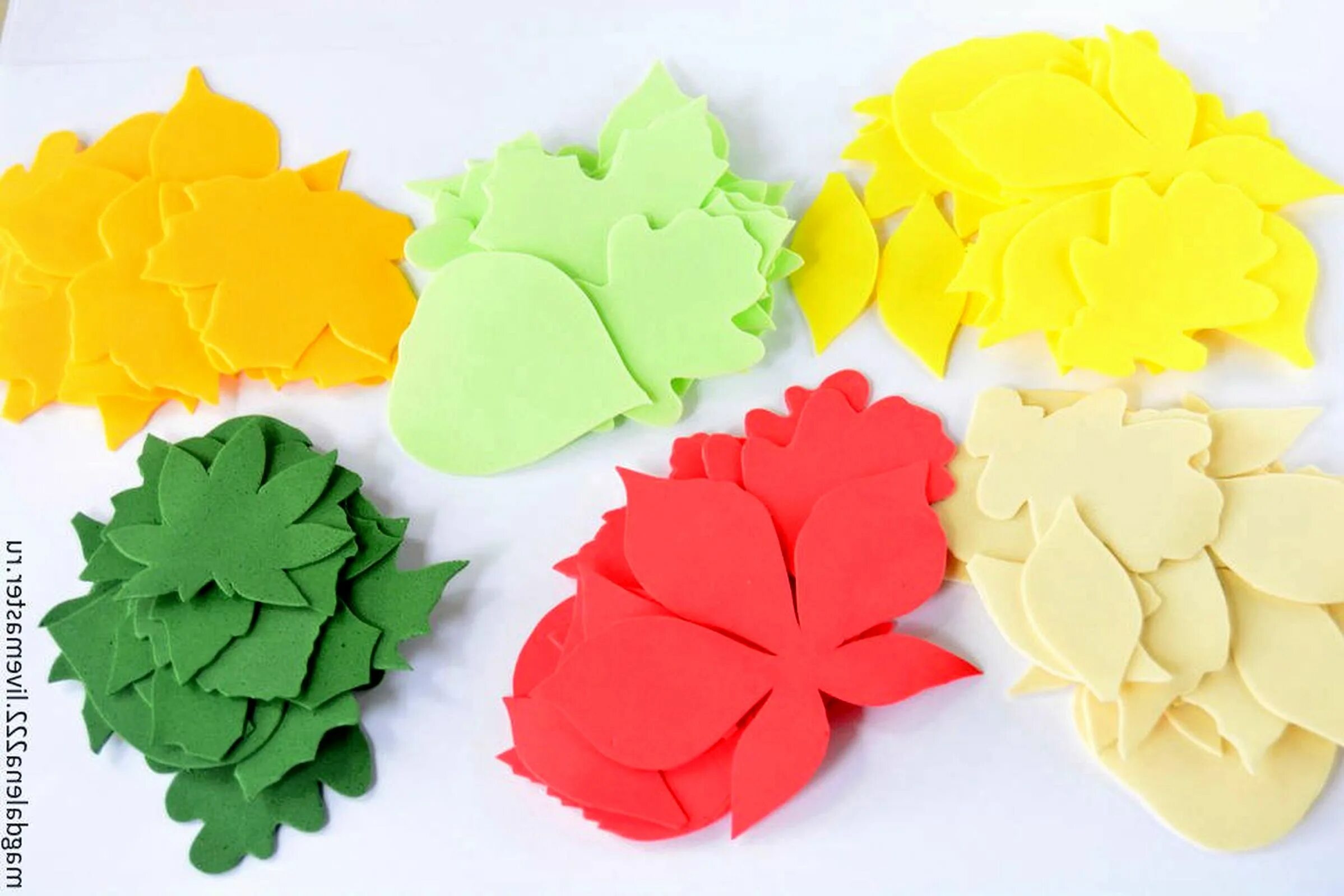 поделки форма. поделка рыба. поделки из формочек для кексов для детей. квиллинг. поделки форма.