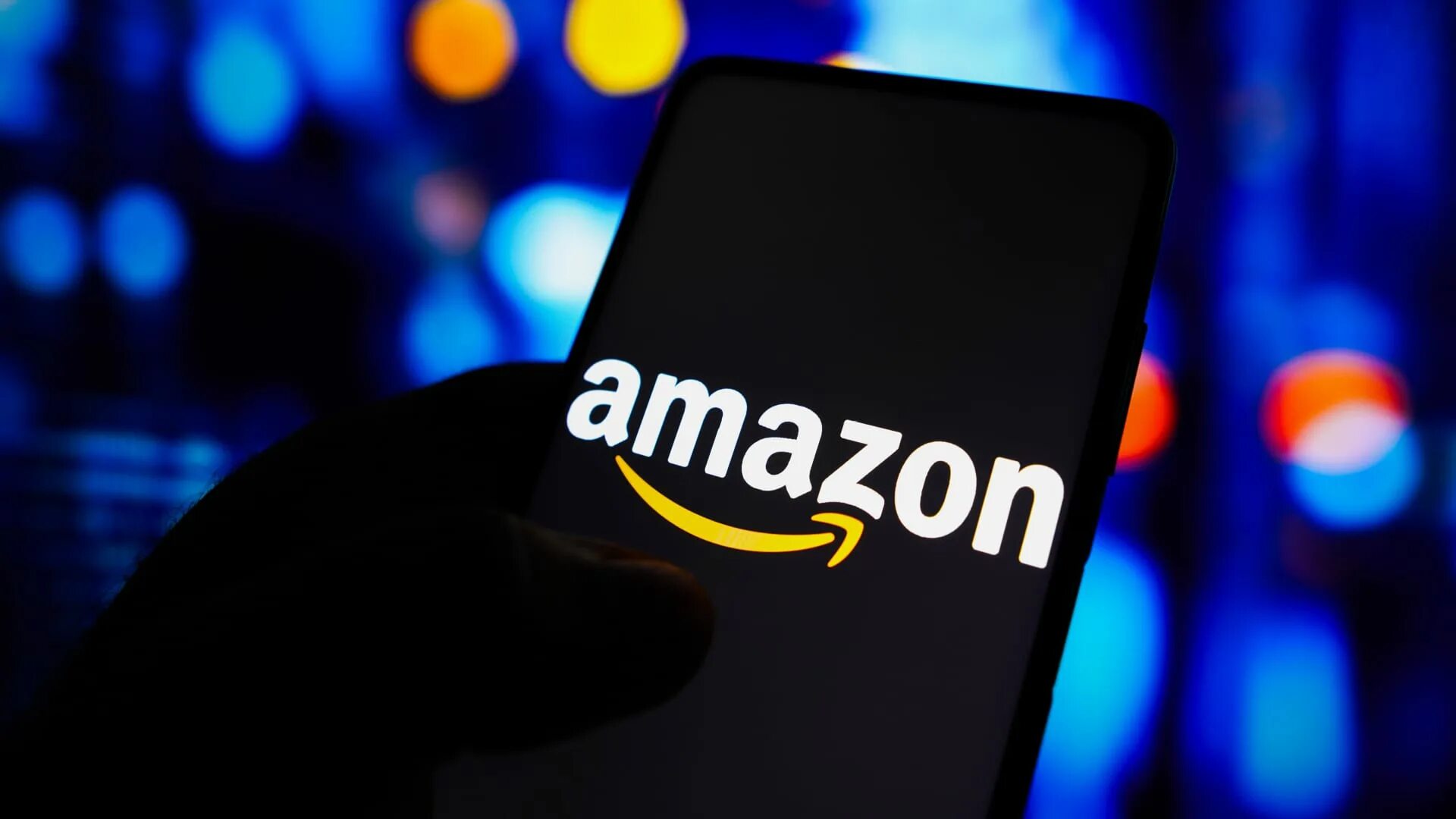 Amazon закрыл свои магазины взял и иди. Apple amazon. amazon новости. amazon defeat apple.