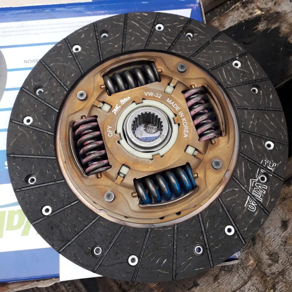 Диск сцепления audi. Сцепление ауди 80 валео. Диск сцепления ауди 100 с4 2. W163 2. 3 артикул.