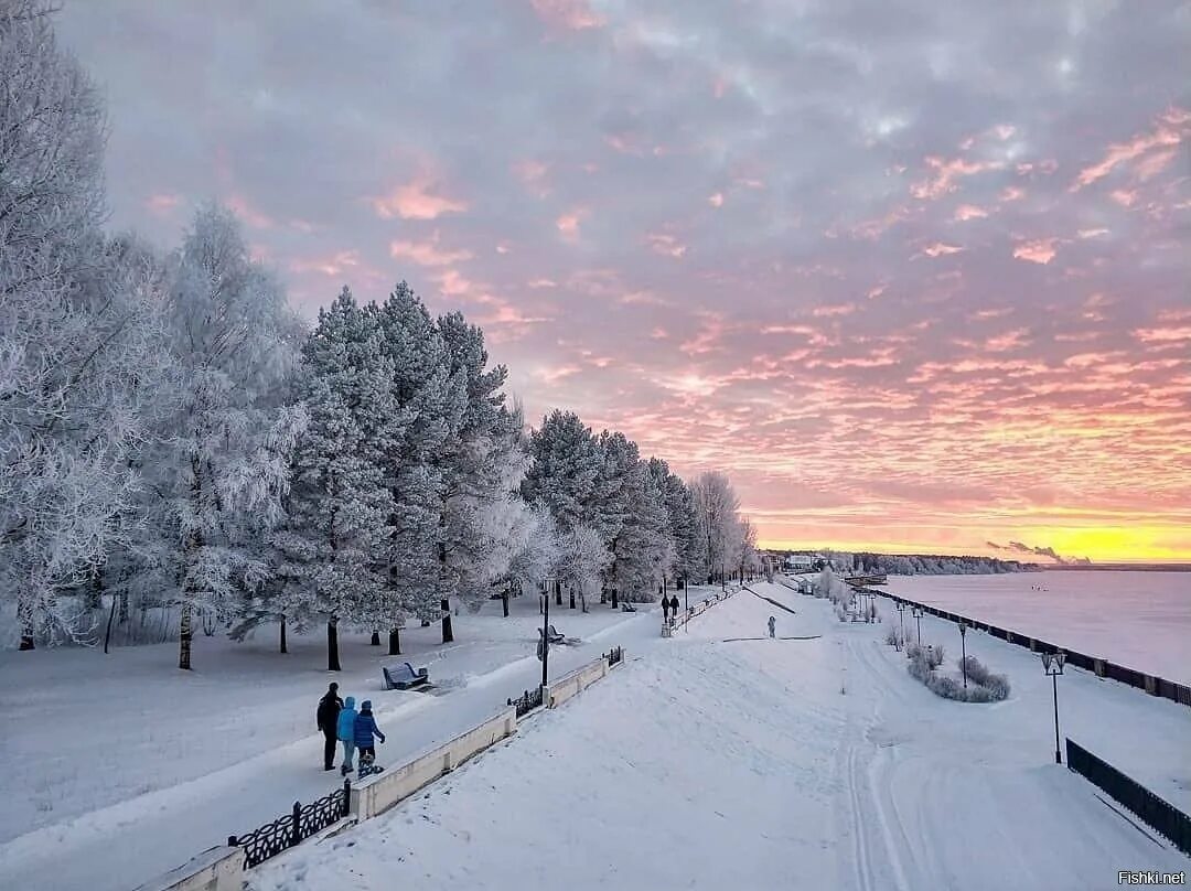 Пермь зимой днем. Усть-качка-пермь санаторий зимой. усть-качка санаторий зима. усть качка пермь зимой. усть - качка пермского края зимой.
