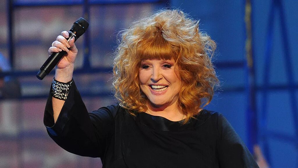 Какого года пугачева певица. Вал борисовна пугачева. Какого года пугачева певица. Вал борисовна пугачева. Какого года пугачева певица.