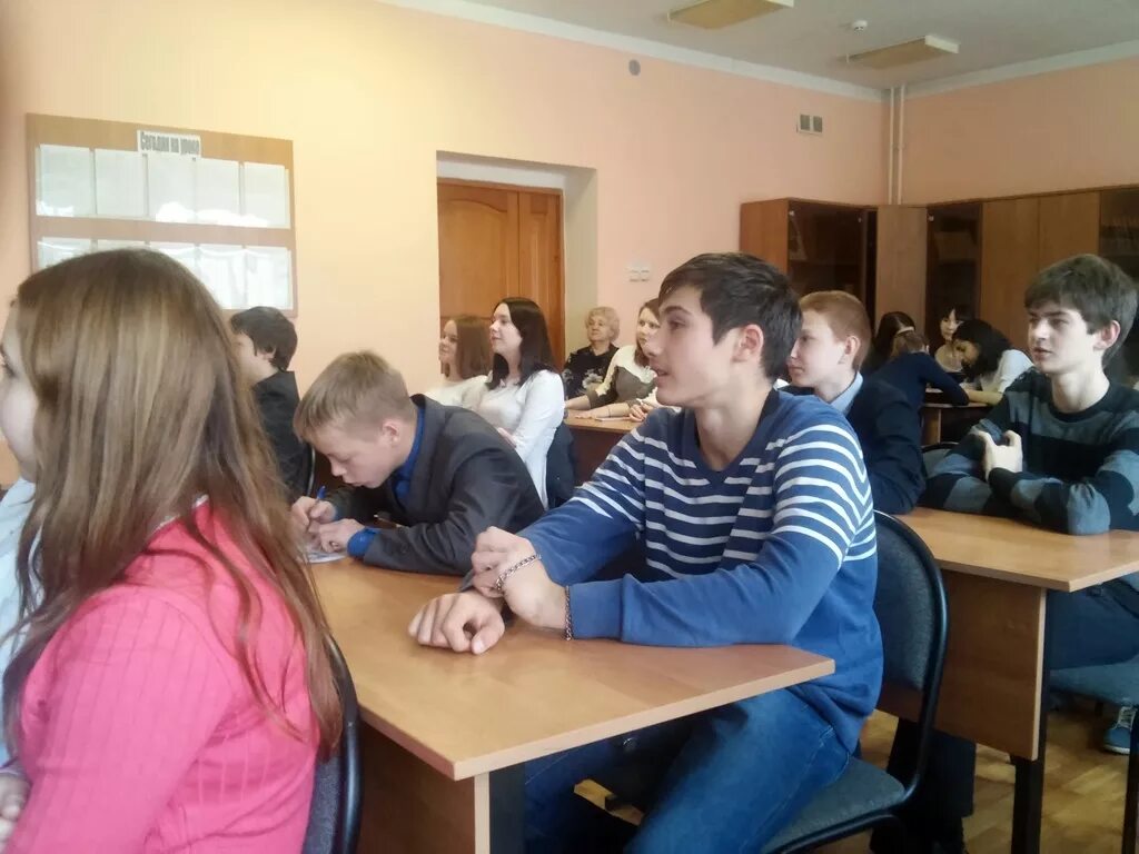 Индустриальный техникум клинцы. Кировский индустриально-педагогический колледж. Индустриальный колледж клинцы. Клинцовский индустриально пед колледж. Кипк эмблема.