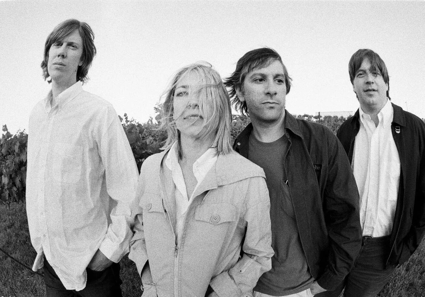 Группа sonic. Sonic Youth 1994. Группа Sonic Youth. Sonic Youth 1981. SUNMI Youth.