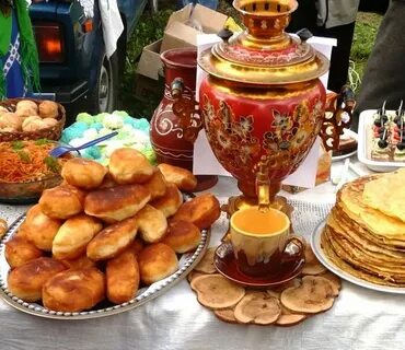 Угощение пирогами