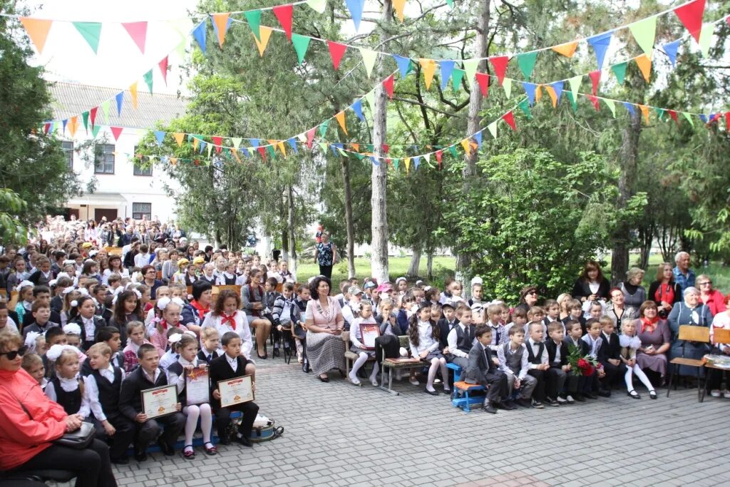 элжур щебетовская школа имени. а македонского г феодосии республики крым. мбоу щебетовская школа. щебетовская школа. мбоу щебетовская школа им м а македонского.