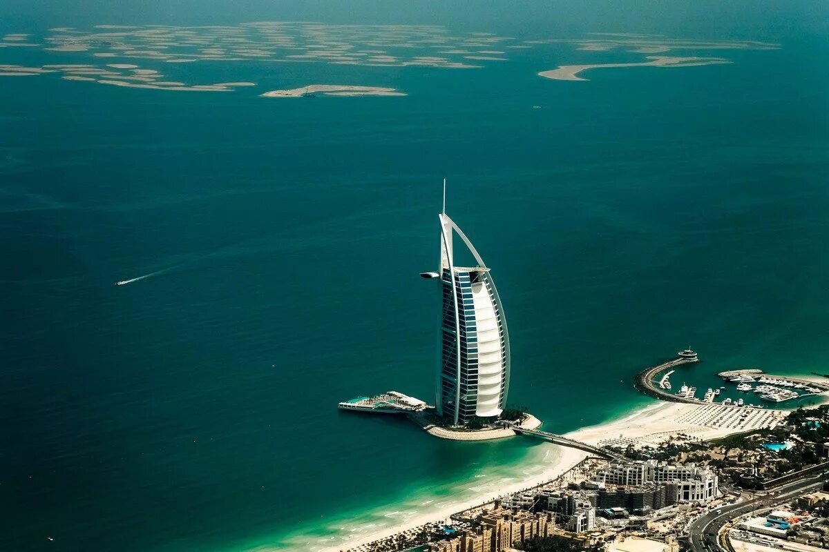 Прогрессивный город. Шанхай, китай. Дубай с высоты. Пальма джумейра с высоты птичьего полета. Прогрессивный город.