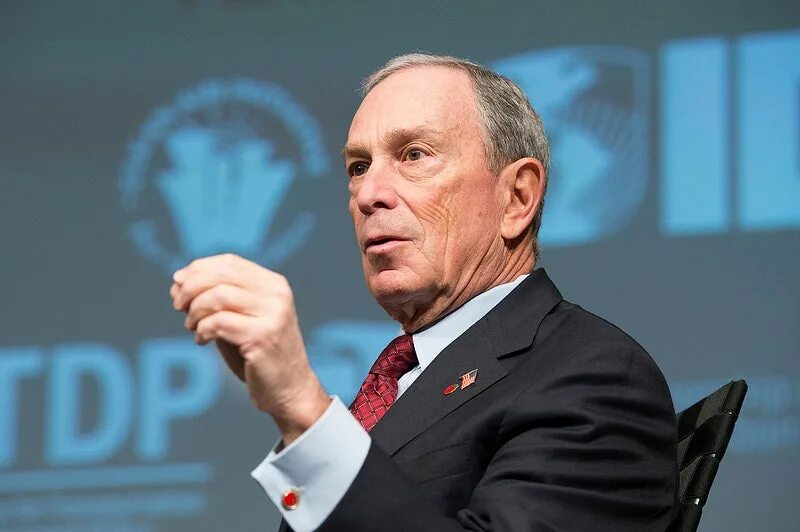 Блумберг мэр нью-йорка. Блумберг мэр нью-йорка. Rub bloomberg. Michael bloomberg. Даниэль блумберг.