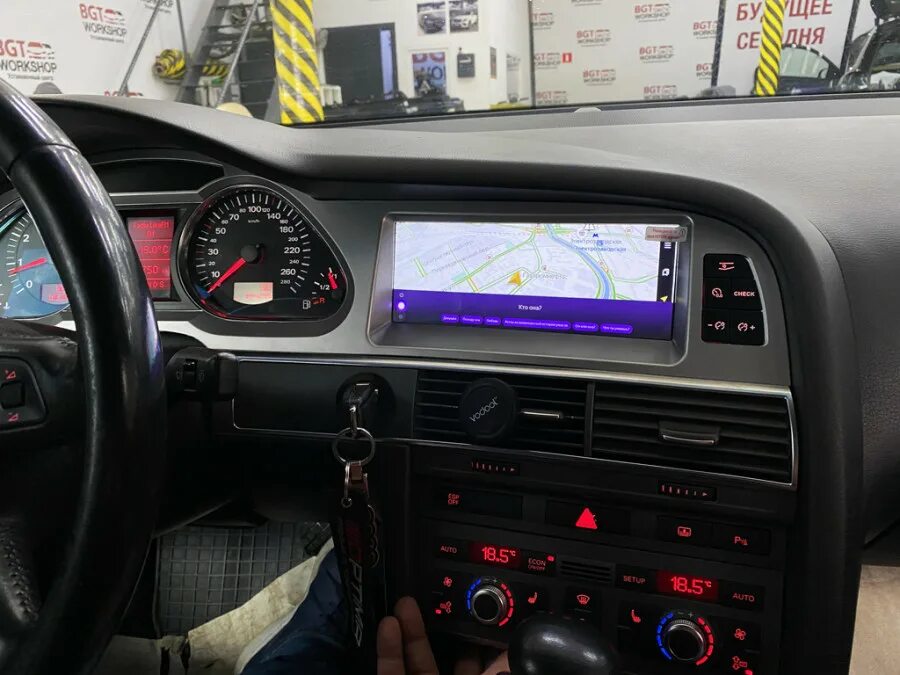 Audi c6 магнитола. Магнитола audi a6. Магнитола audi a6 c5. Магнитола 2 din audi a6 c5. Магнитола audi a6 2010 года.