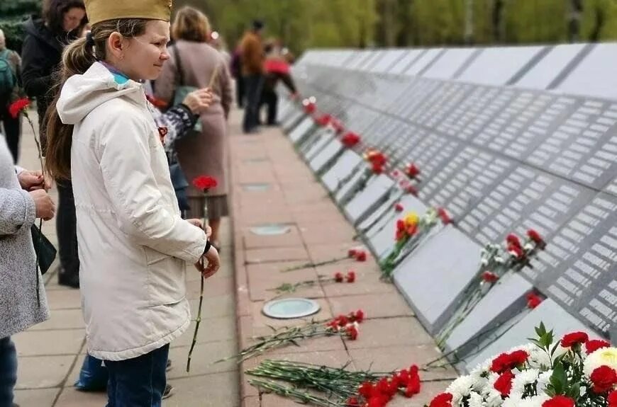 Концерт 9 мая королев. Королева 9 мая. День победы в морках. Королева 9 мая. Умвд королев 9 мая.