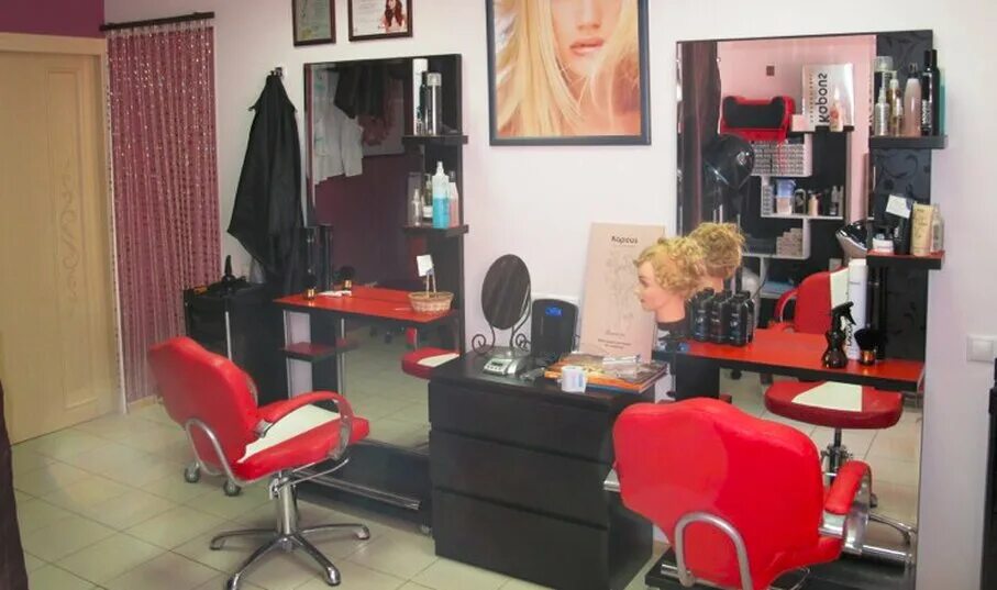 найди парикмахерские рядом. салон красоты рядом. найди парикмахерские рядом. метро кожуховская салон красоты атмосфера. барбаросса смоленск барбершоп.