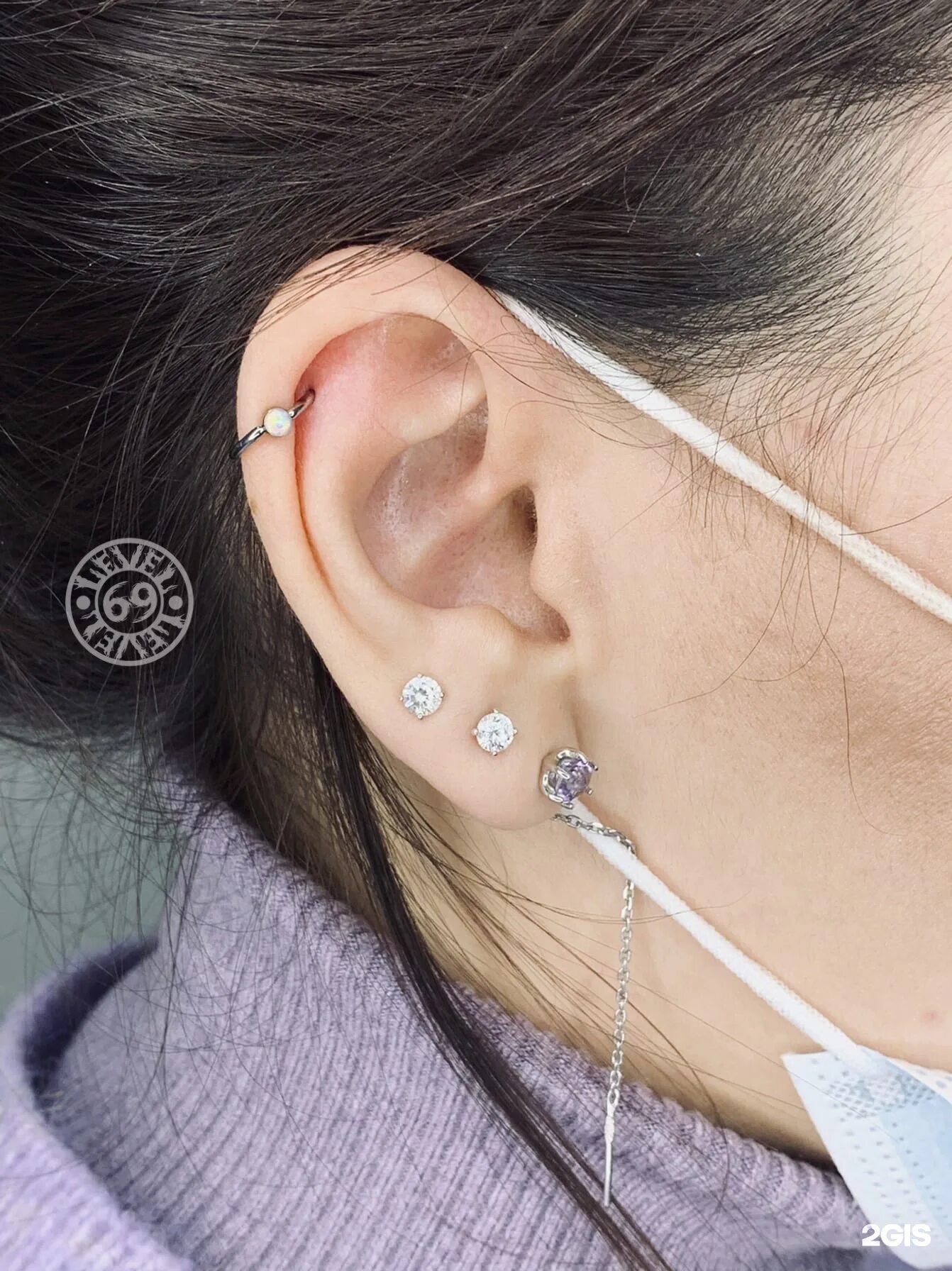Level пирсинг. Level пирсинг. Самый безопасный пирсинг. Прокол уха треугольный. Level пирсинг.