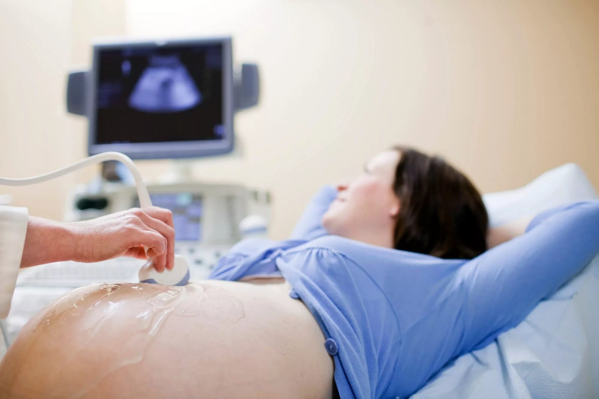 УЗИ беременных. Ультразвуковое исследование. Как часто можно делать узи женщине