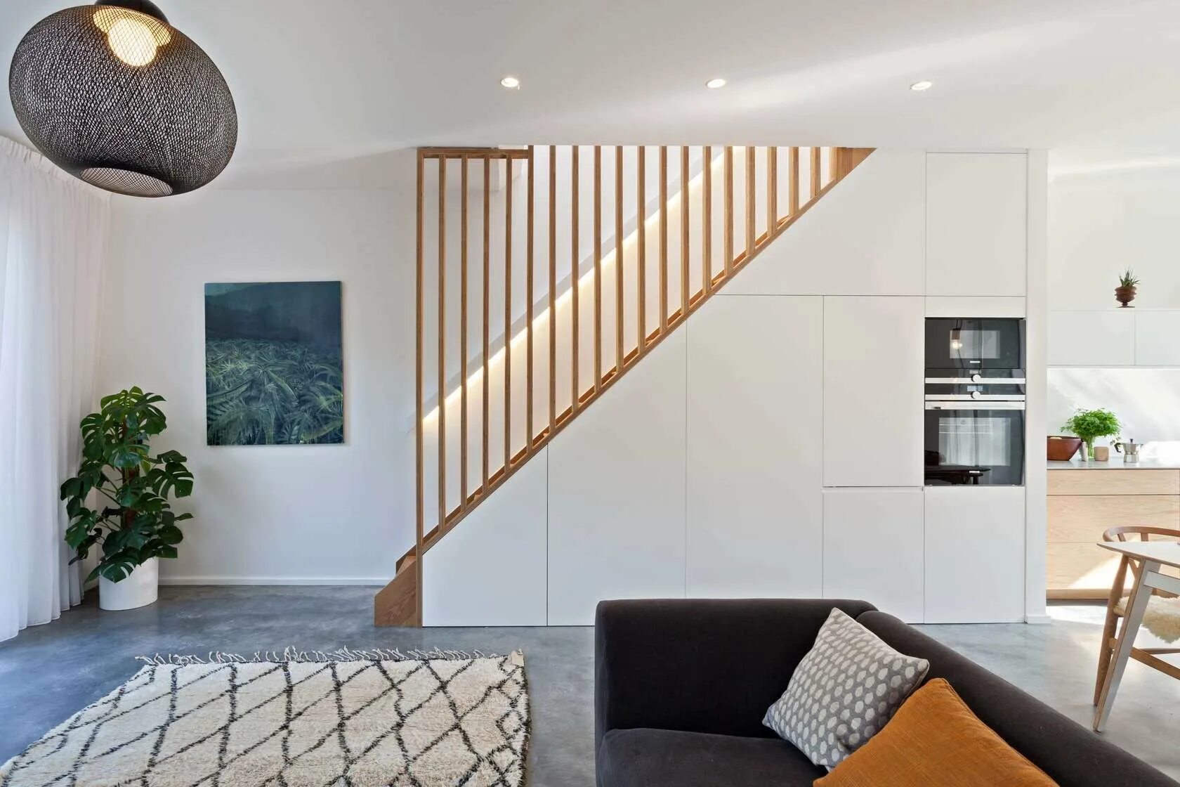 Перила для лестницы в таунхаусе. Ограждение лестницы. Таунхаусы лесенкой. Перила для лестницы в таунхаусе. Перила для лестницы в таунхаусе.