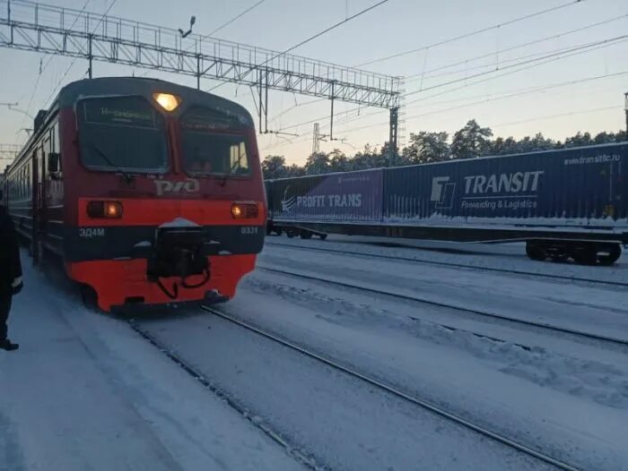 Билеты татарск новосибирск электричка. Новая электричка Татарск Новосибирск. Новые электрички. Новая электричка Ласточка Татарск Новосибирск. Новые электрички в Новосибирске.