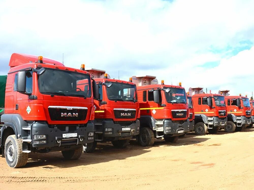 Дудинка вахта водитель. Дудинка вахта водитель. Трубовоз камаз 43118. Цатк пбт норильск никель. Дудинка вахта водитель.