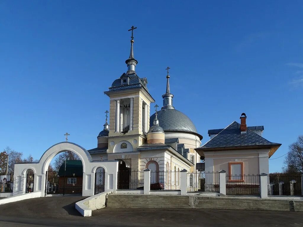 Щеглятьево домодедовский. Щеглятьевское кладбище. село щеглятьево домодедовского района. щеглятьево домодедово. старое щеглятьевское кладбище.