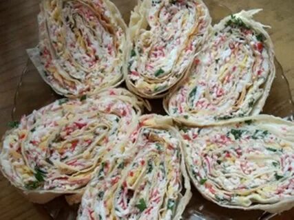 Лаваш крабовые палочки укроп