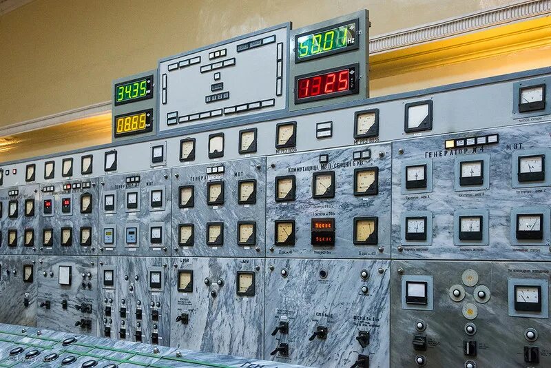 Рязанская грэс бщу. На центральном щите электростанции. Бщу грэс. Смоленская аэс бщу-1. Бщу-3 кольской аэс.