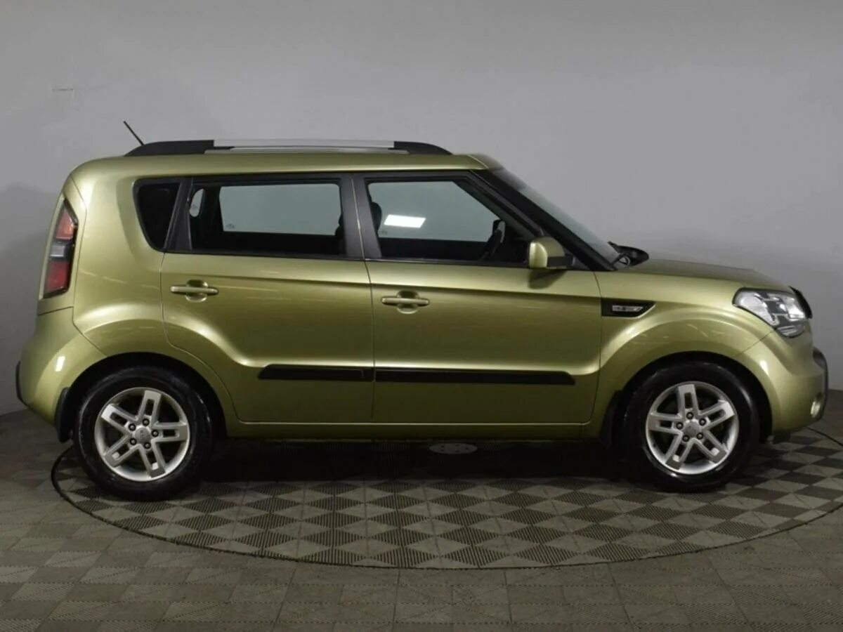 Купить киа соул 2011. Киа соул 2012 зеленый. Kia Soul 1. Киа соул 1 Рестайлинг. Kia Soul 2012 года.