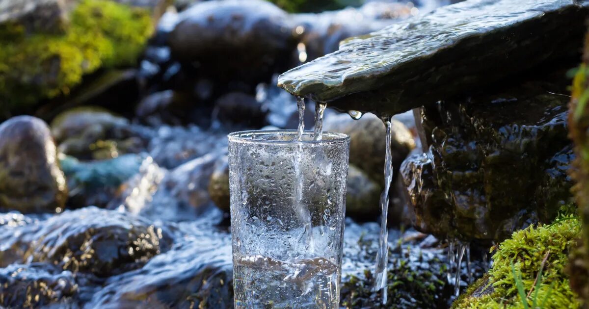 Природная вода что это. Люкс вода 5 литров. Вода не пригодна для питья. Природная вода что это. Your water вода дарида.